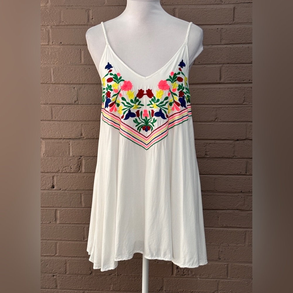 A.Peach white embroidered mini dress / tunic S